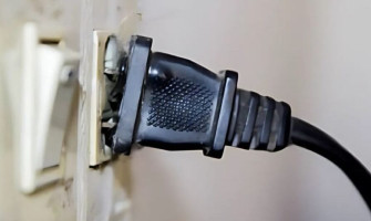 Những Tác Hại Của Việc Ổ Cắm Bị Lỏng Và Cách Khắc Phục An Toàn Cho Gia Đình