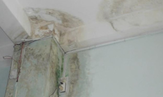 Tường bị ẩm có gây ra dò điện hay không? Cách xử lý và chi phí phát sinh